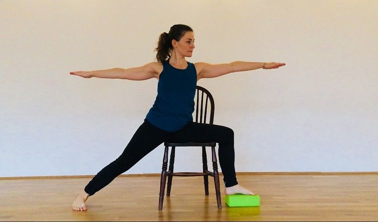 6 Chair Yoga Poses to Strengthen the Entire Body (For All Ages) - DoYou