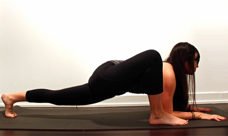 Sequence Of IT Band And TFL Stretches For Athletes - Yoga 15