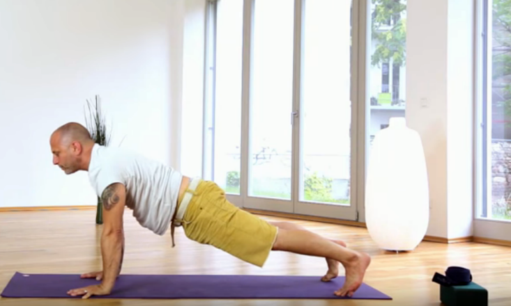 Top 10 Yoga Poses For Men - DoYou