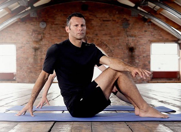 ryan giggs yoga